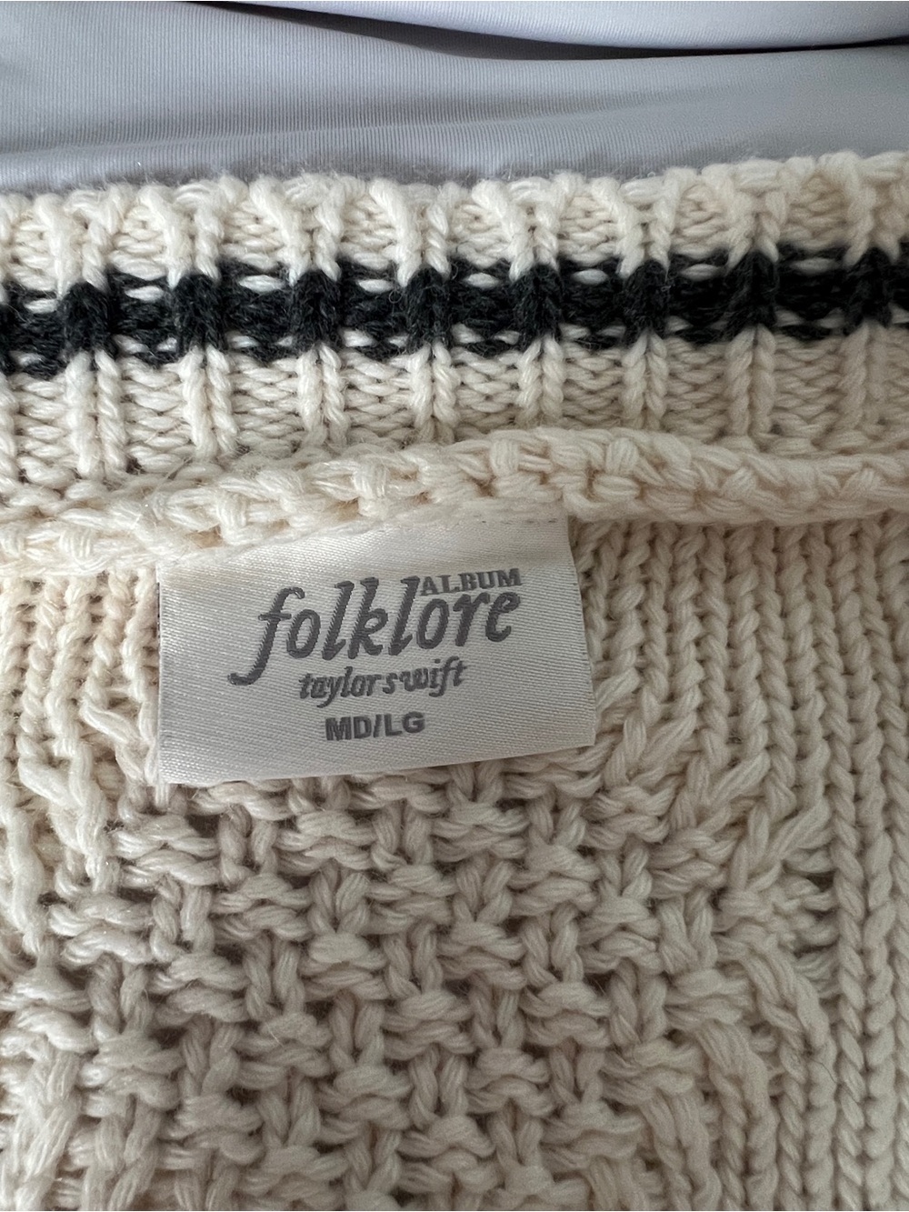 Authentic Taylor Swift folklore Cardigan - Picture 3 of 6